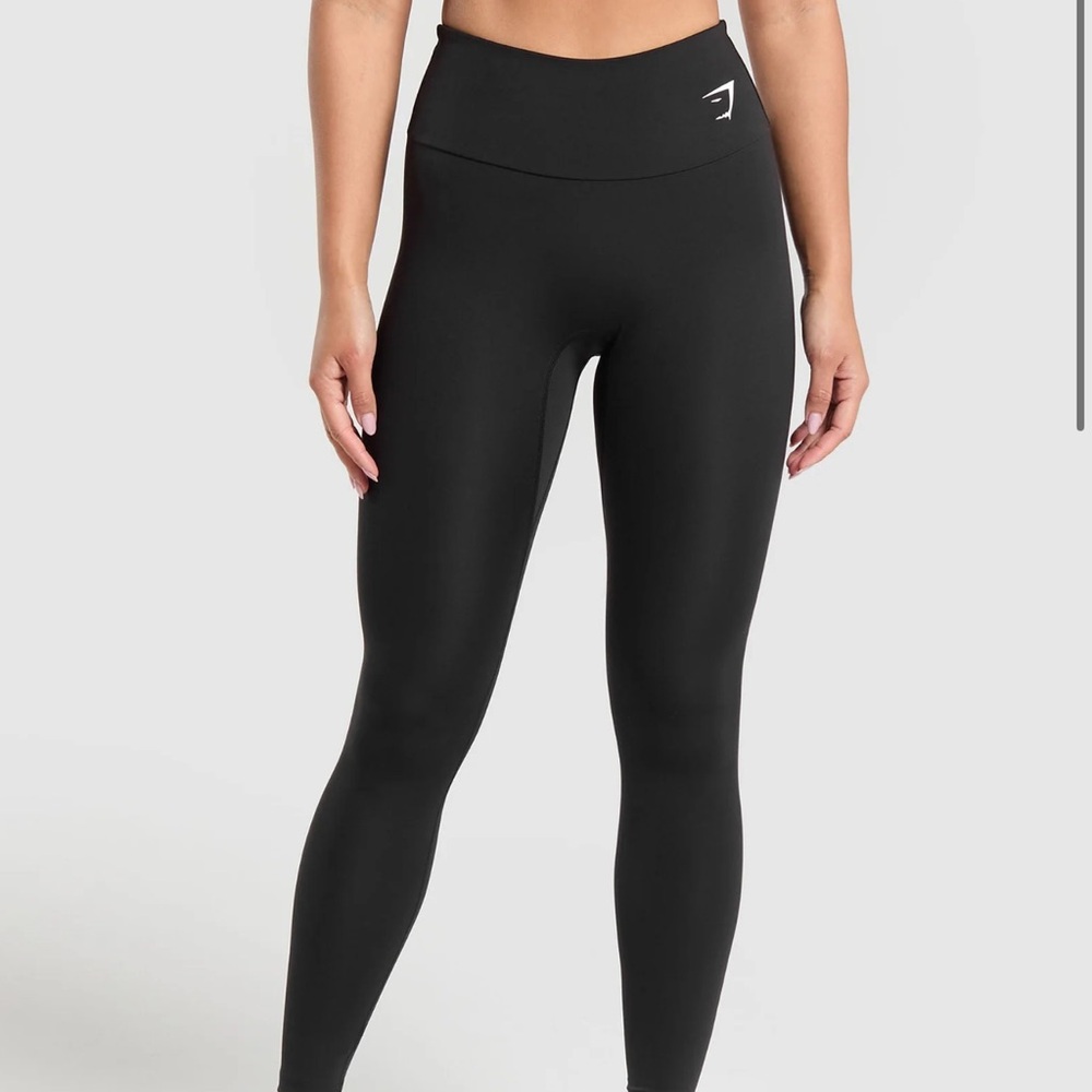 Gym shark training leggings